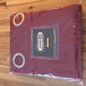 Blackout 365 solid curtain, 38 x 84, 2 pieces, Burgandy